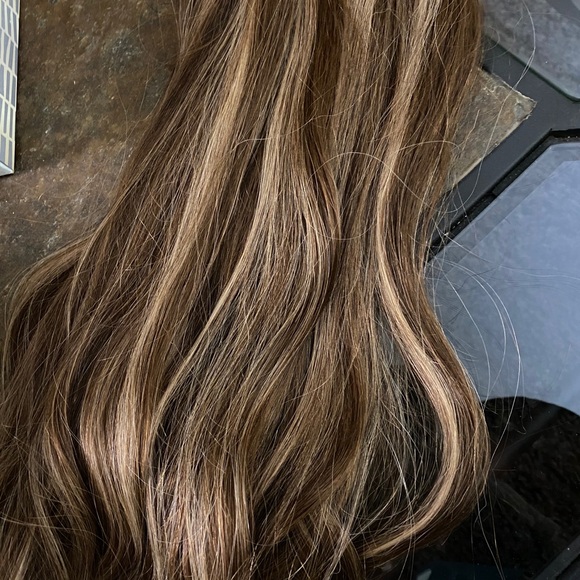 Milk and blush honey hustle clip ins - Picture 5 of 6